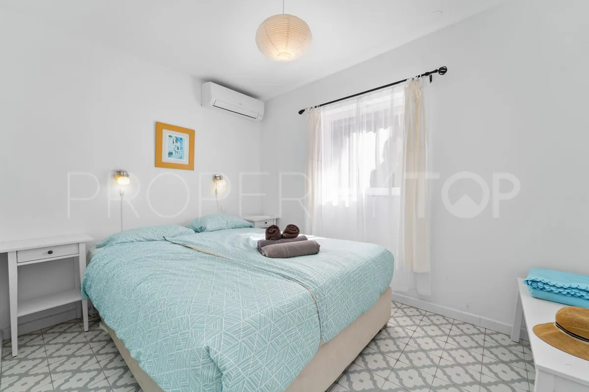 Calahonda, villa en venta con 5 dormitorios