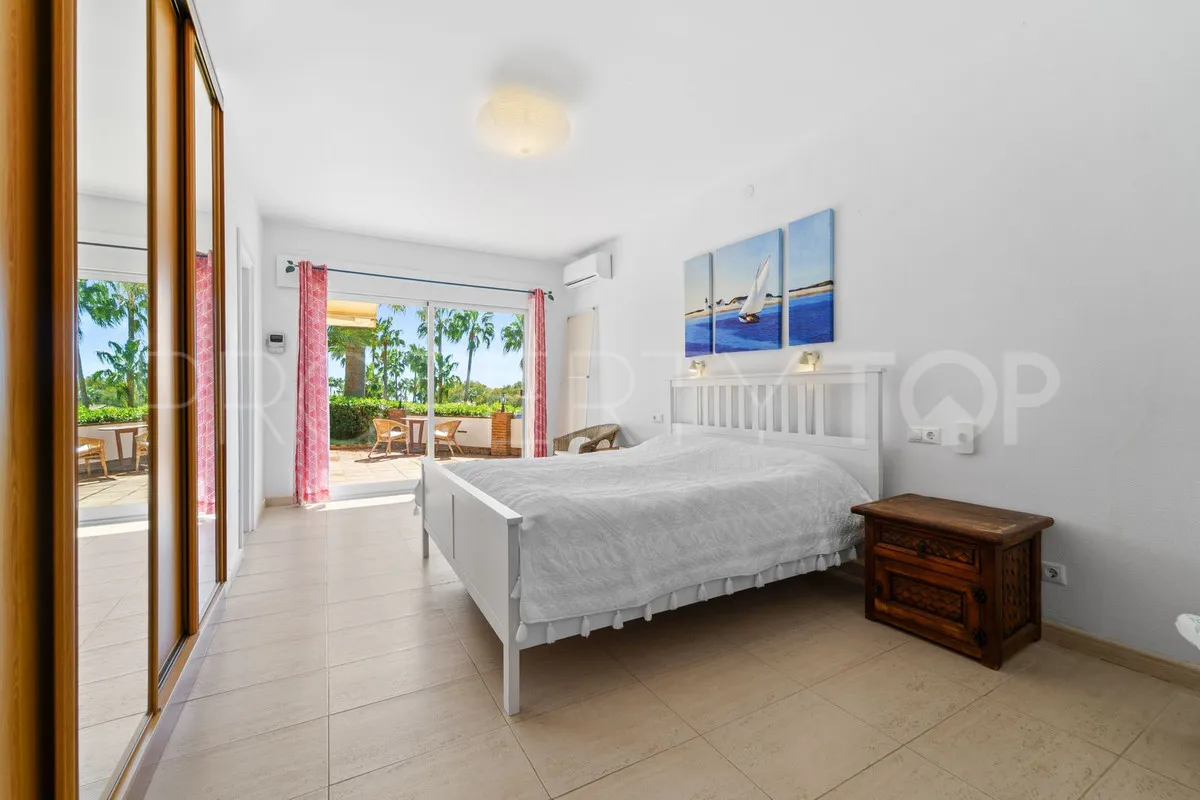 Calahonda, villa en venta con 5 dormitorios