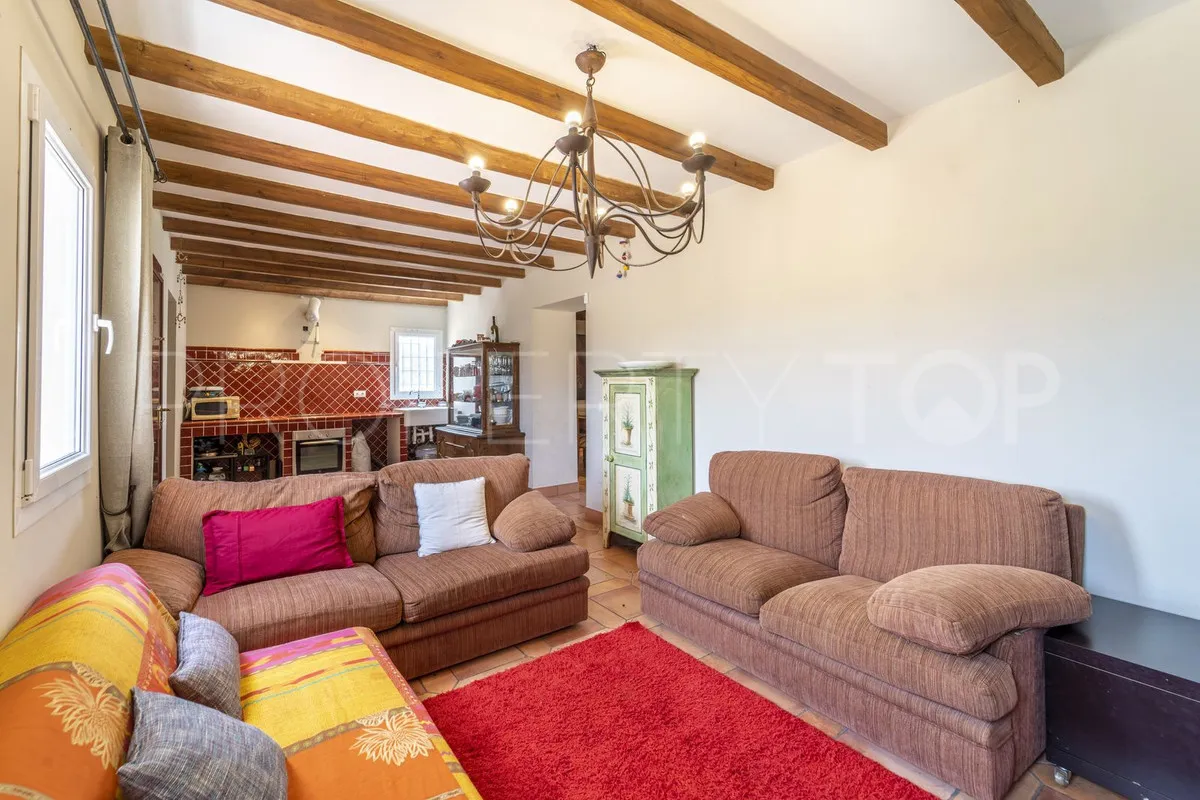 Villa a la venta en Casabermeja con 4 dormitorios