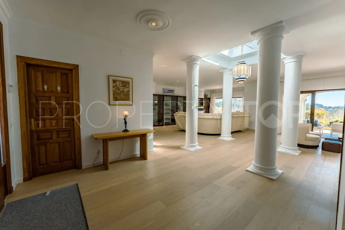 For sale villa in Benahavis