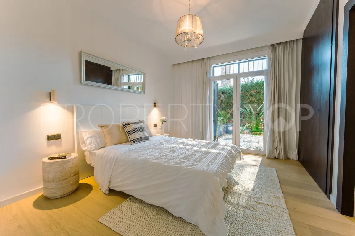 For sale villa in Benahavis