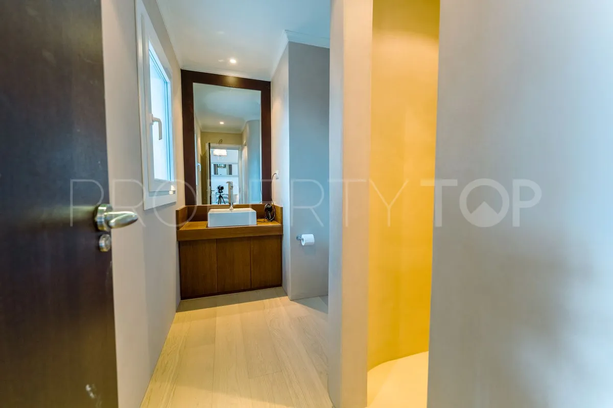 For sale villa in Benahavis