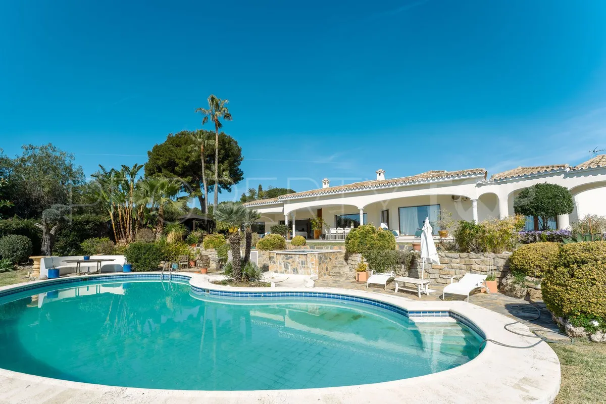For sale villa in Benahavis