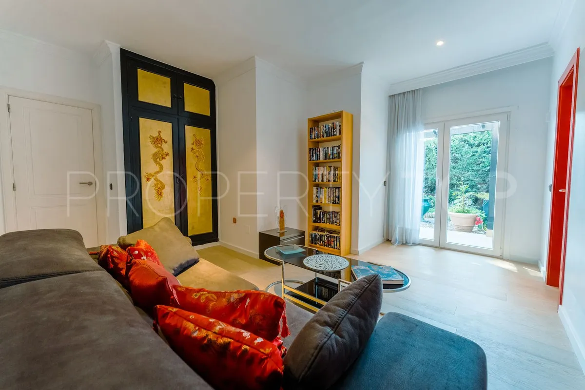 For sale villa in Benahavis