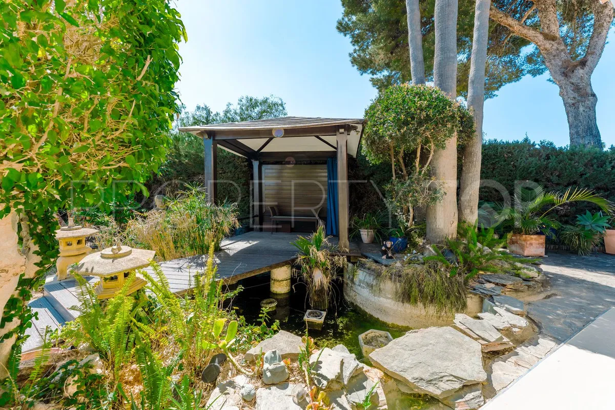 For sale villa in Benahavis