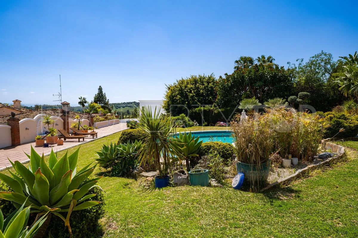 For sale villa in Benahavis