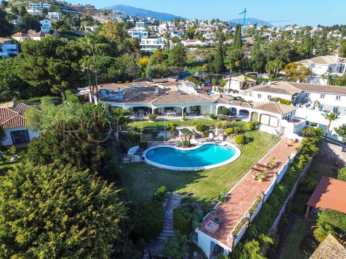 For sale villa in Benahavis