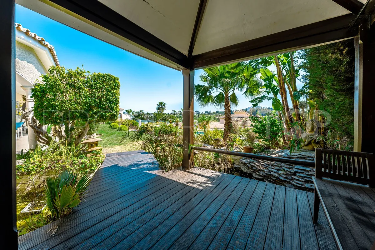 For sale villa in Benahavis