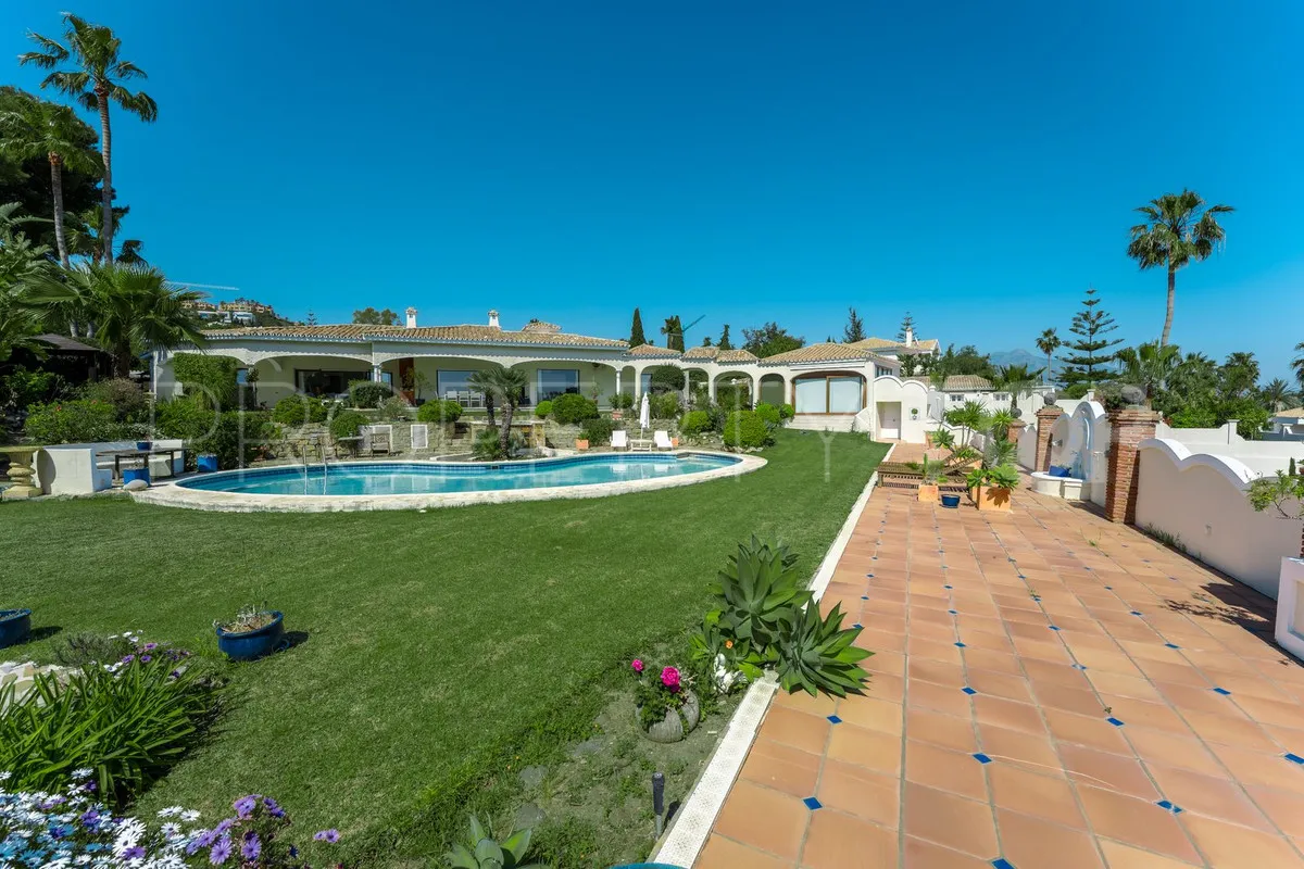 For sale villa in Benahavis