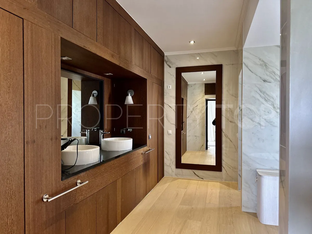 For sale villa in Benahavis
