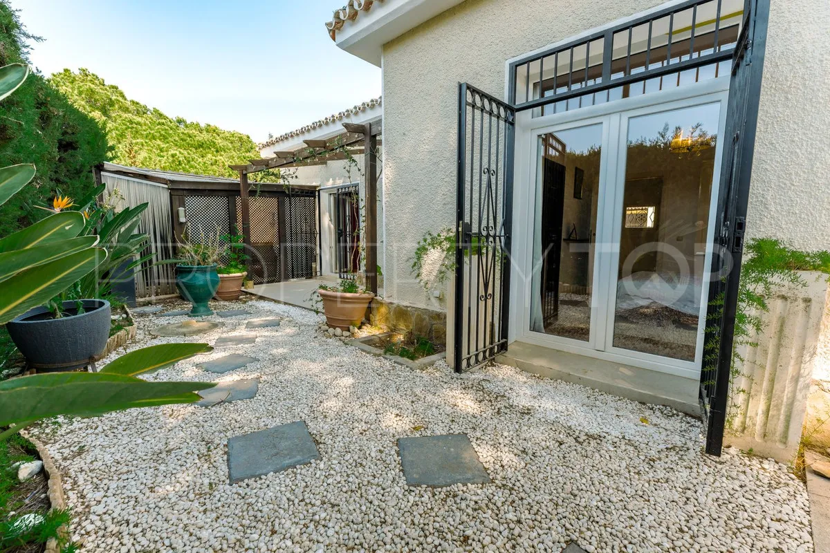 For sale villa in Benahavis