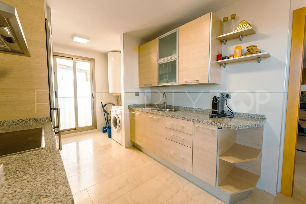 Apartamento de 2 dormitorios en venta en Atalaya