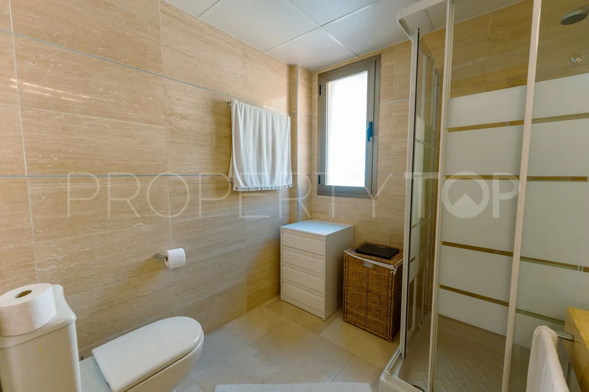 Apartamento de 2 dormitorios en venta en Atalaya