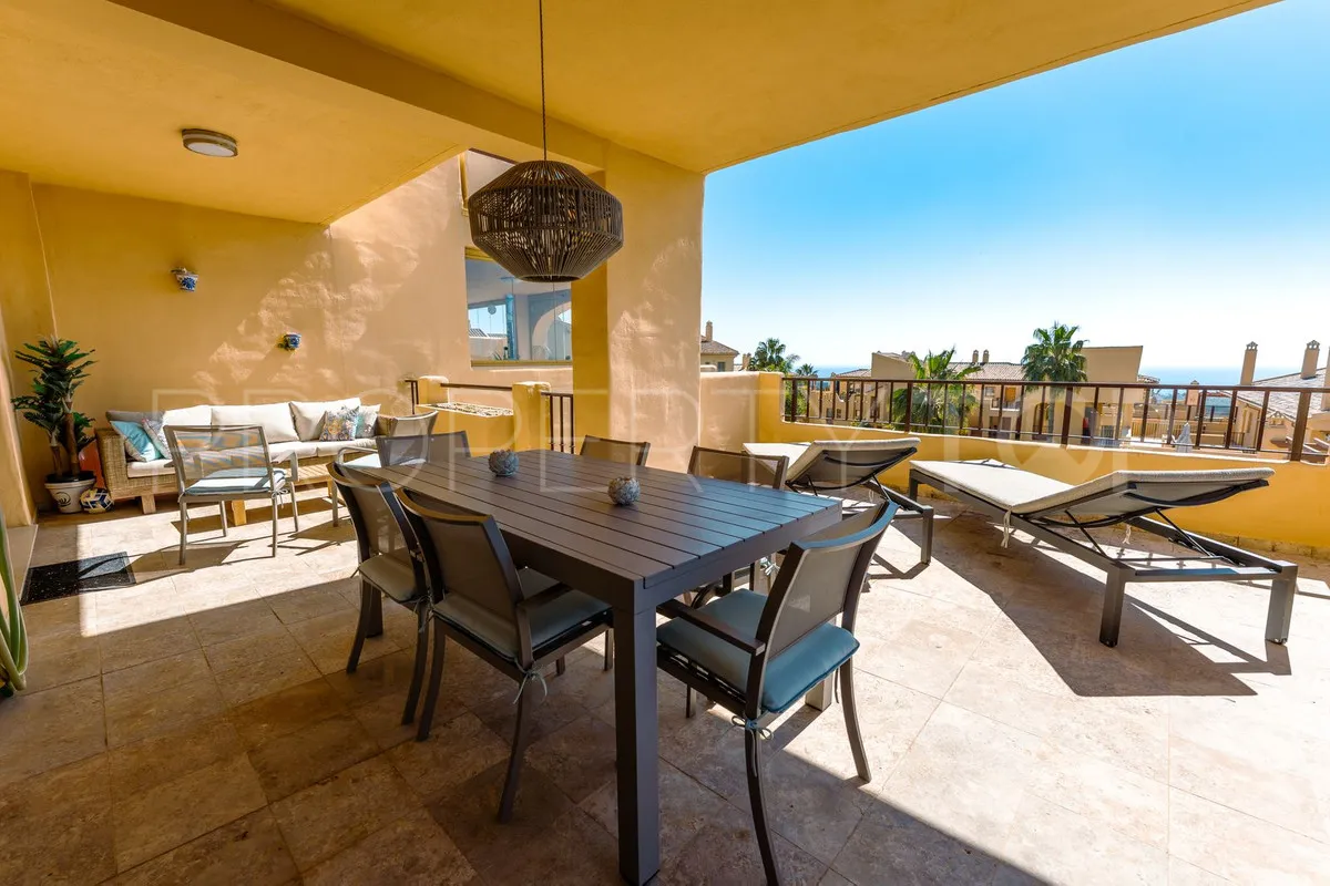 Apartamento de 2 dormitorios en venta en Atalaya
