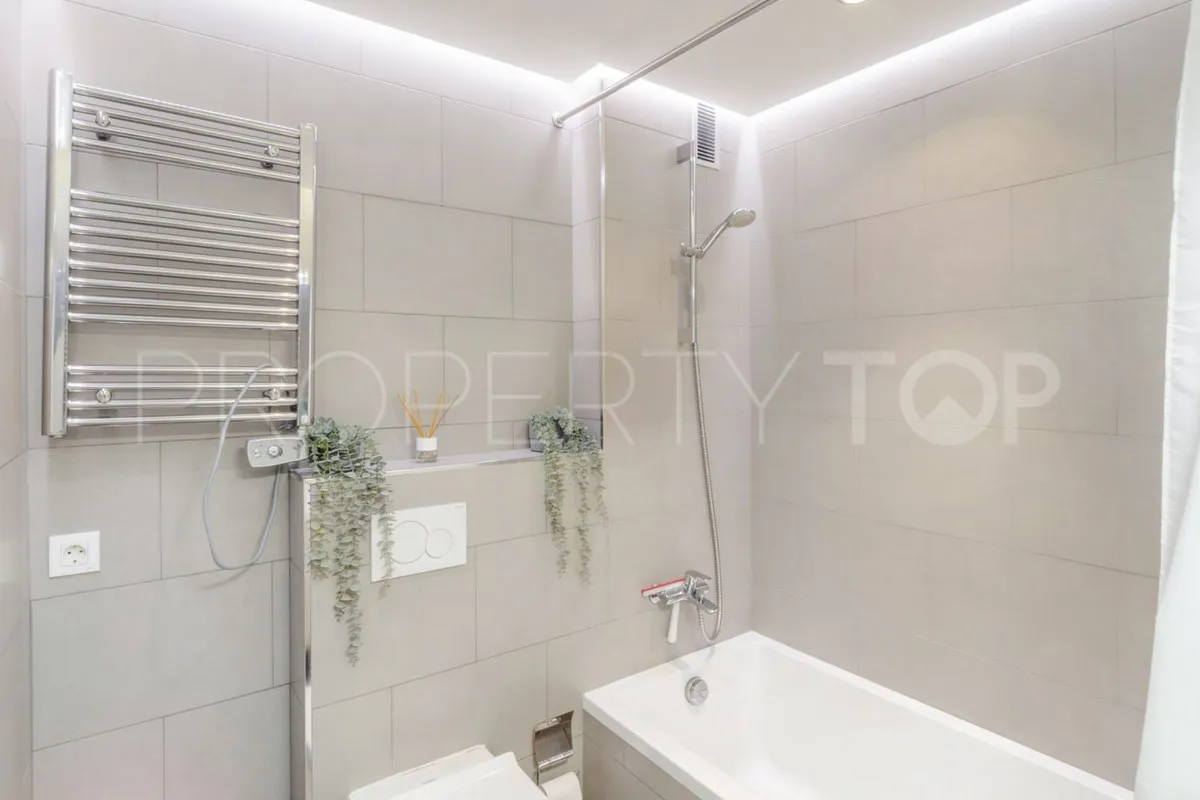 For sale Los Arqueros apartment with 2 bedrooms