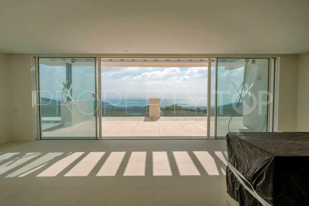 Comprar apartamento en Ojen con 3 dormitorios
