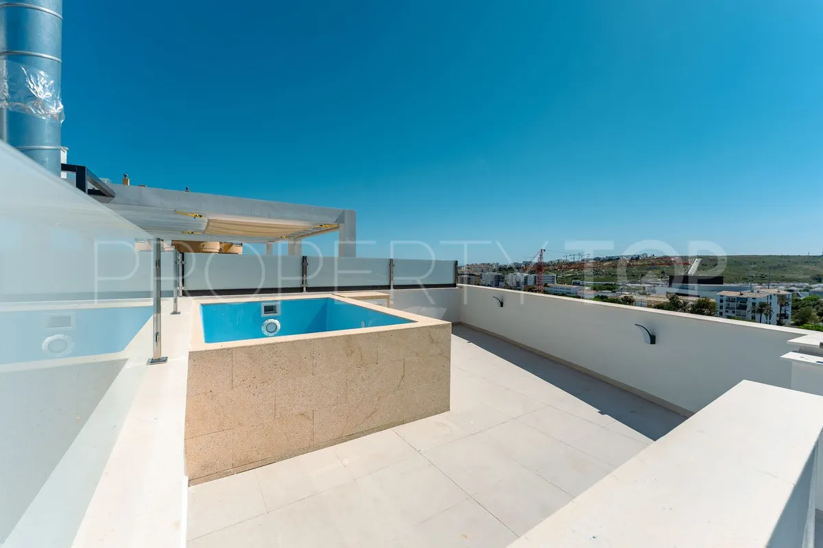 For sale Estepona 2 bedrooms apartment