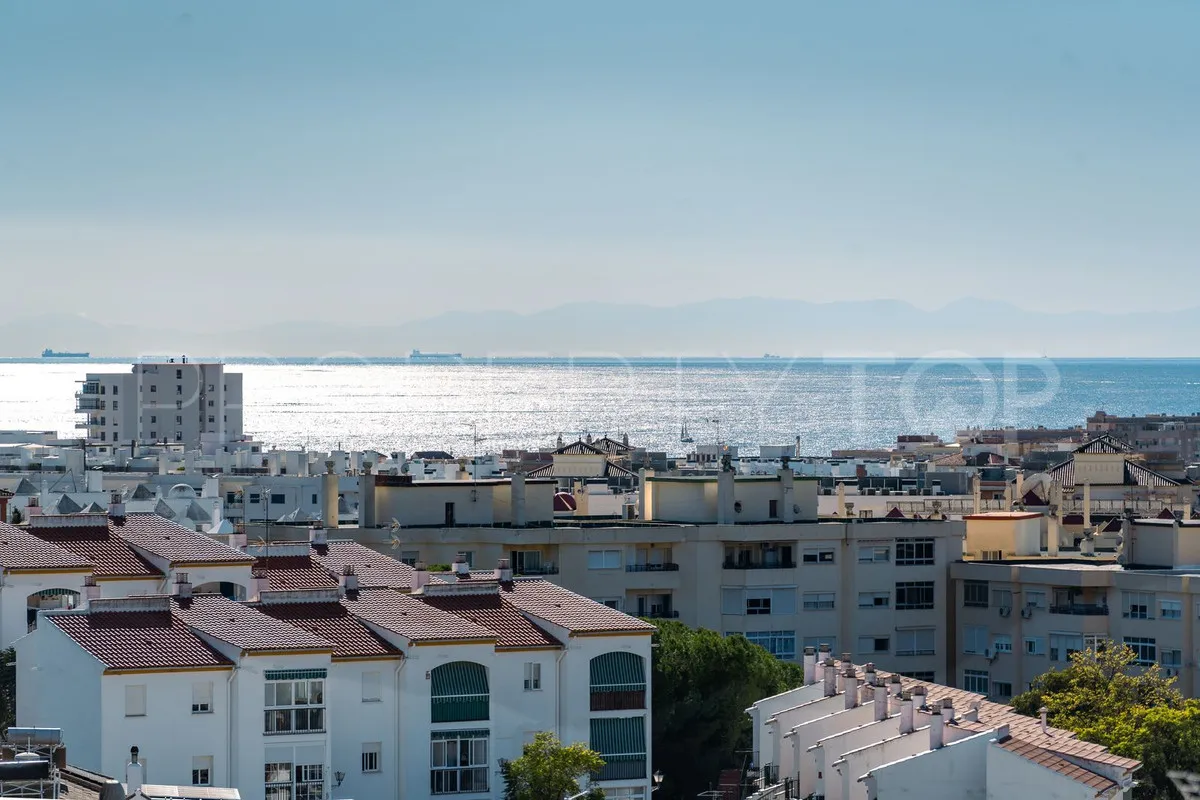 For sale Estepona 2 bedrooms apartment