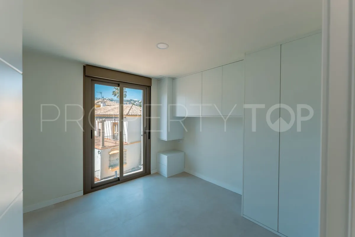 For sale Estepona 2 bedrooms apartment