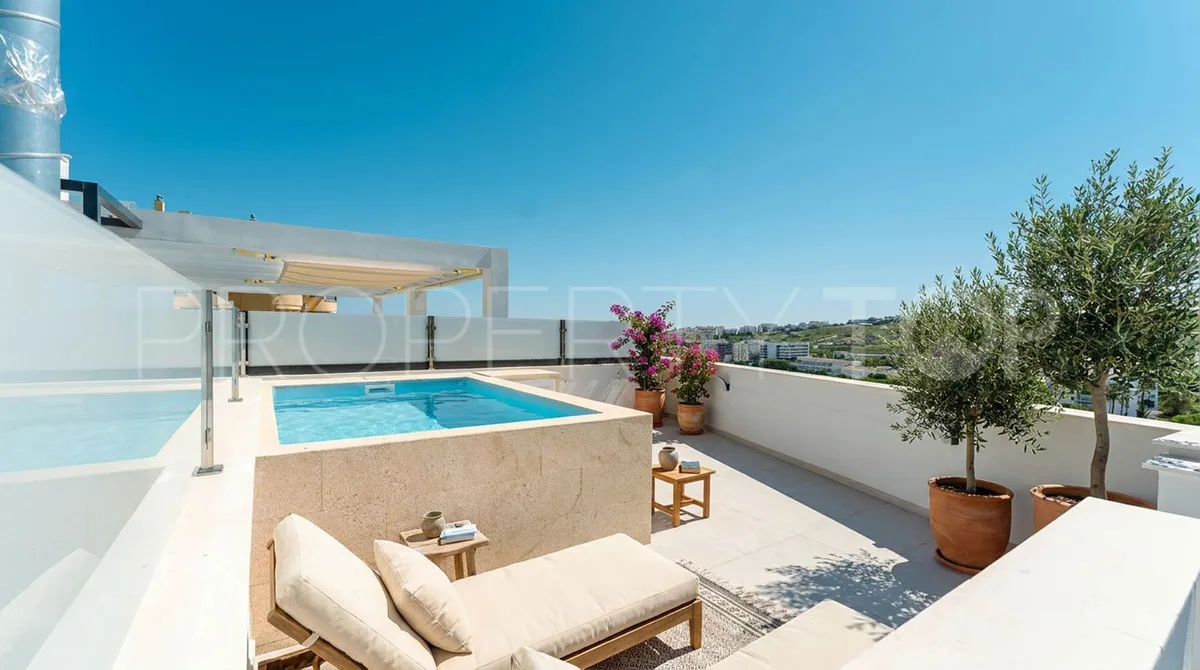 For sale Estepona 2 bedrooms apartment