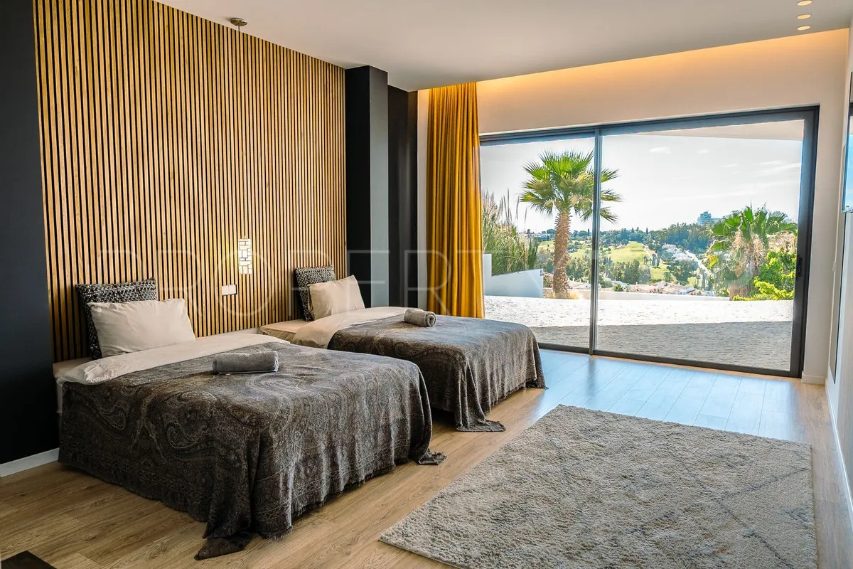 Comprar villa en Benahavis