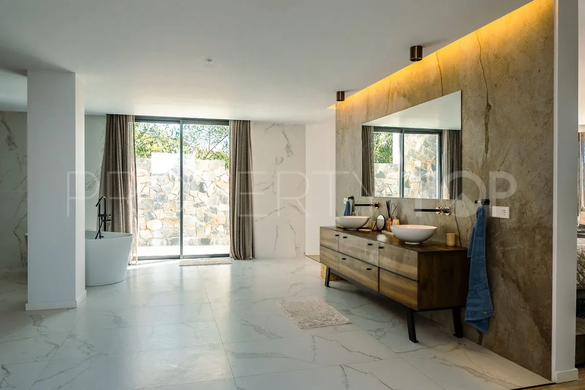 Comprar villa en Benahavis