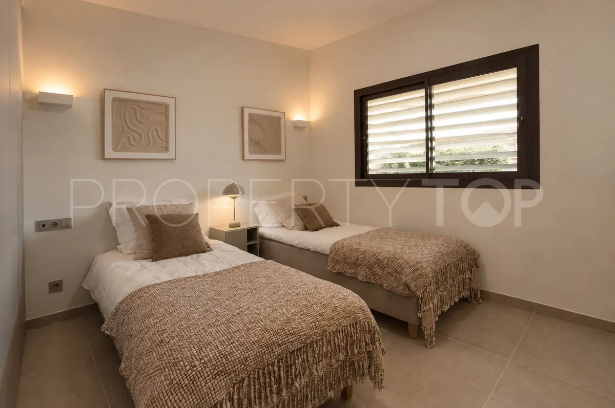 Apartamento planta baja a la venta de 3 dormitorios en El Higueron