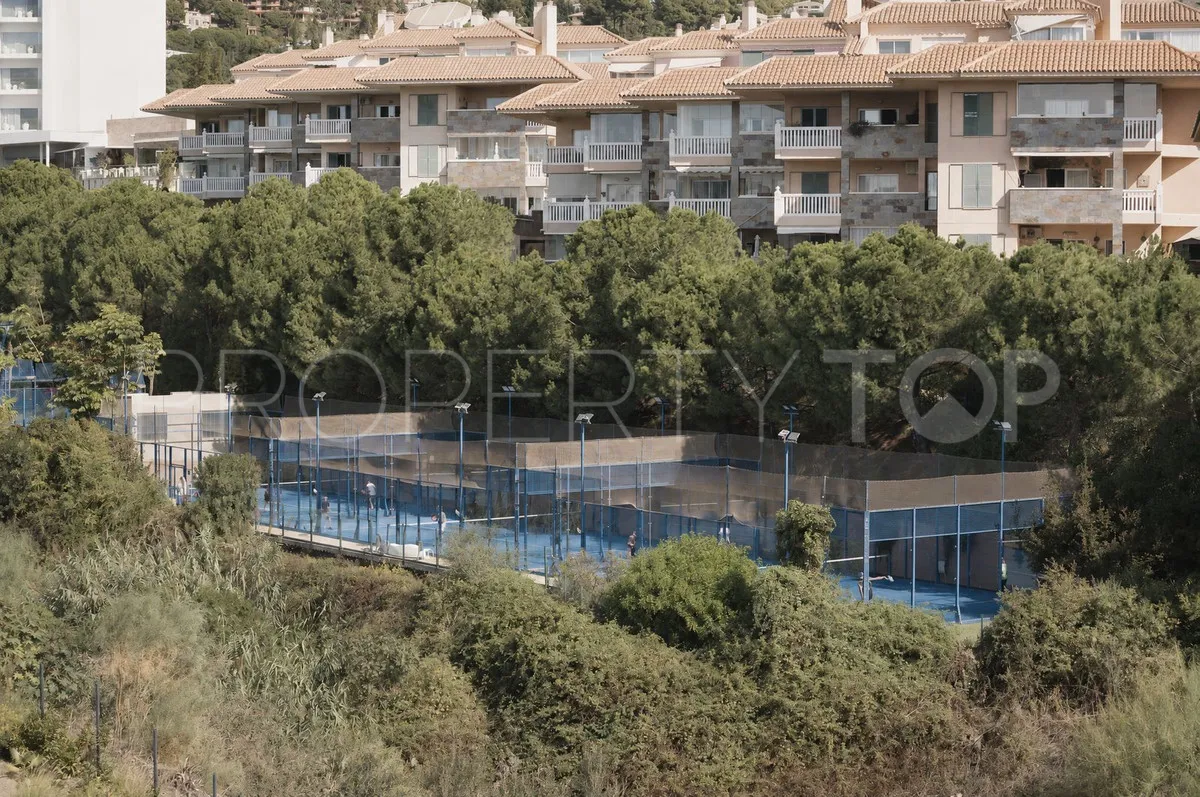 Apartamento planta baja a la venta de 3 dormitorios en El Higueron