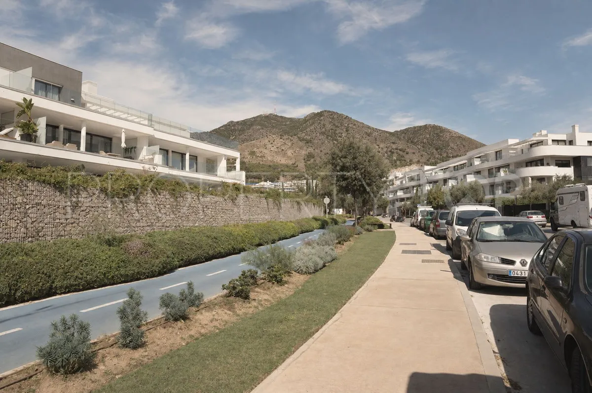 Apartamento planta baja a la venta de 3 dormitorios en El Higueron