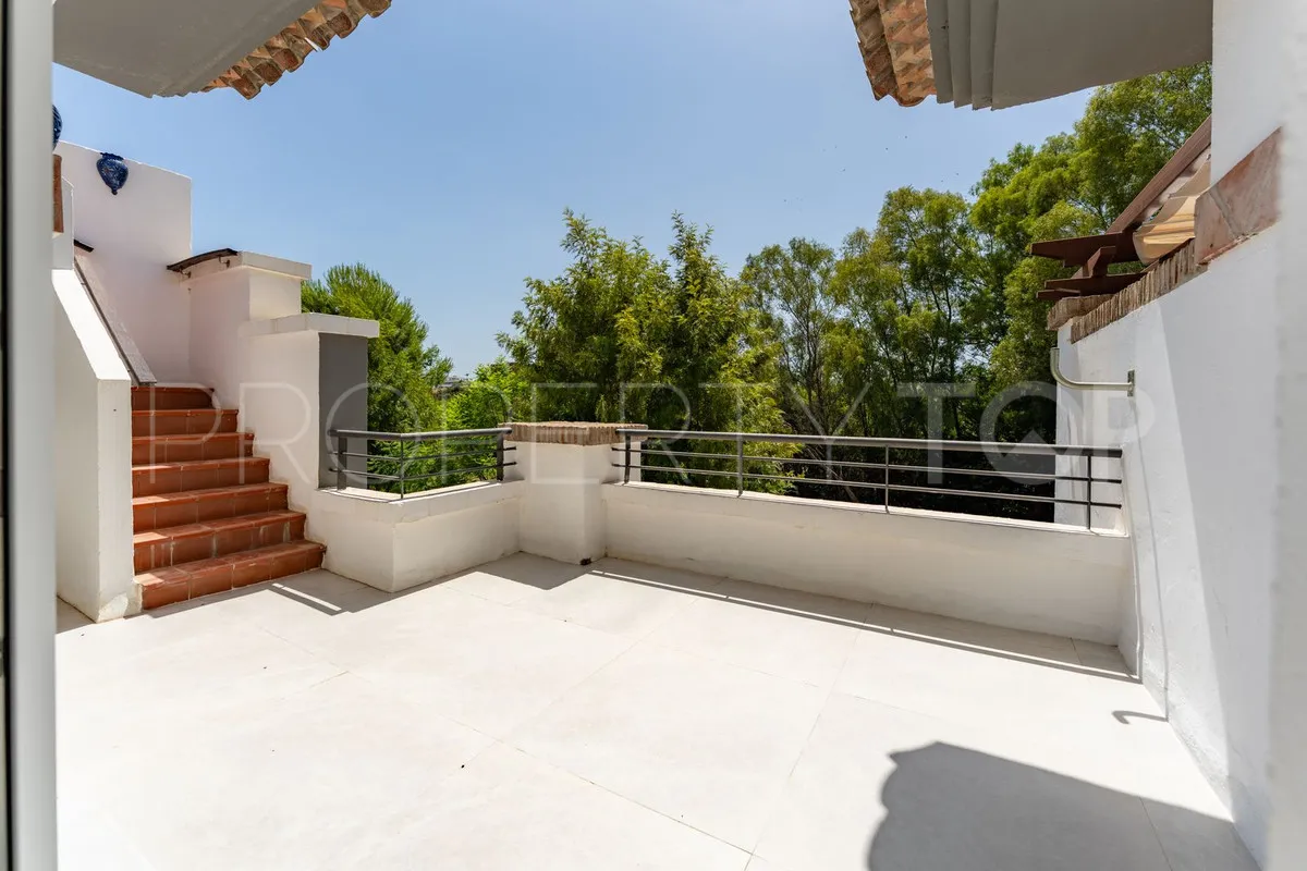 Penthouse for sale in Los Arqueros with 2 bedrooms