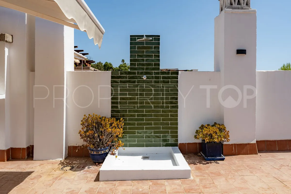 Penthouse for sale in Los Arqueros with 2 bedrooms