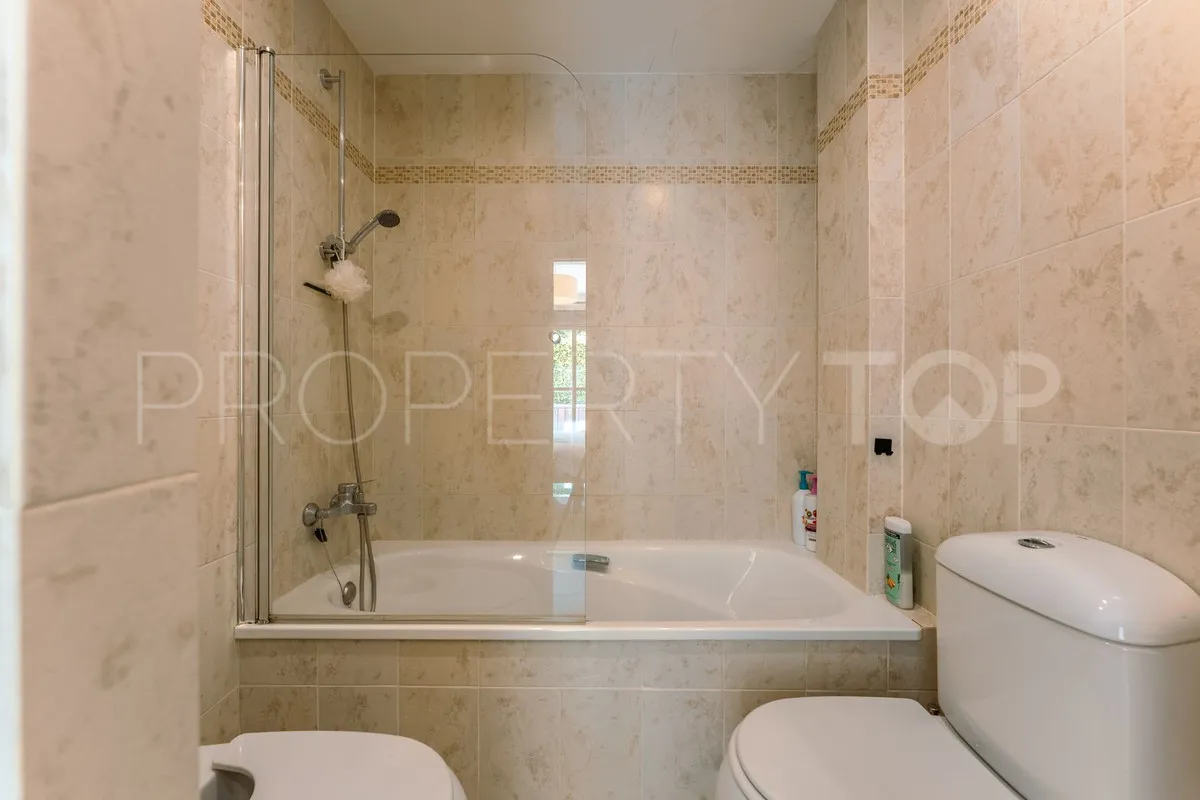2 bedrooms ground floor apartment for sale in Selwo