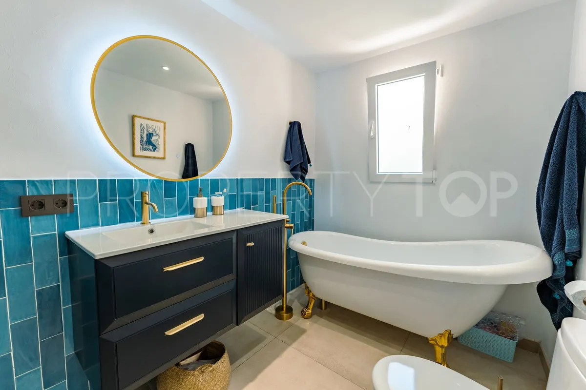 Villa a la venta en El Padron de 4 dormitorios