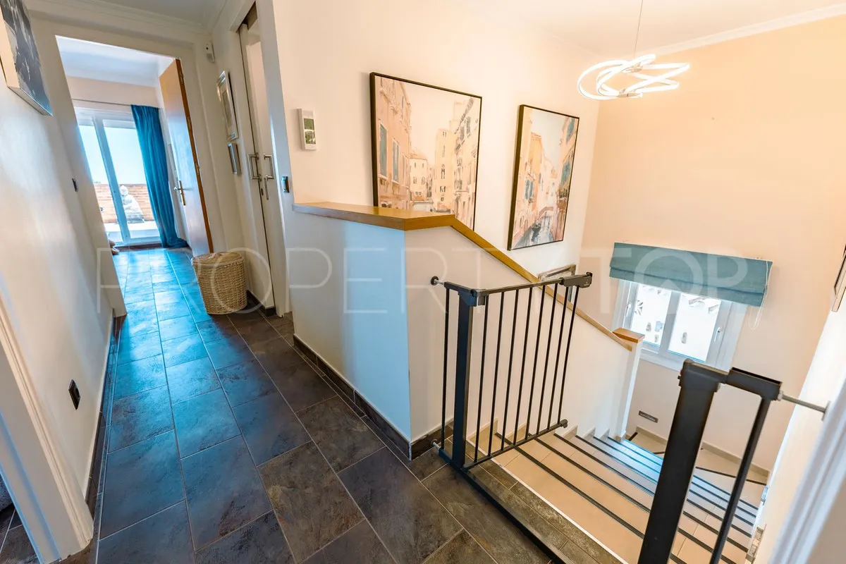 Villa a la venta en El Padron de 4 dormitorios