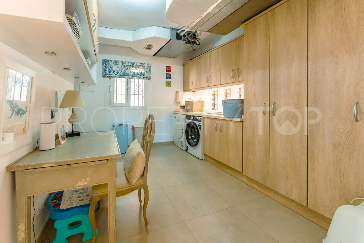 Villa a la venta en El Padron de 4 dormitorios