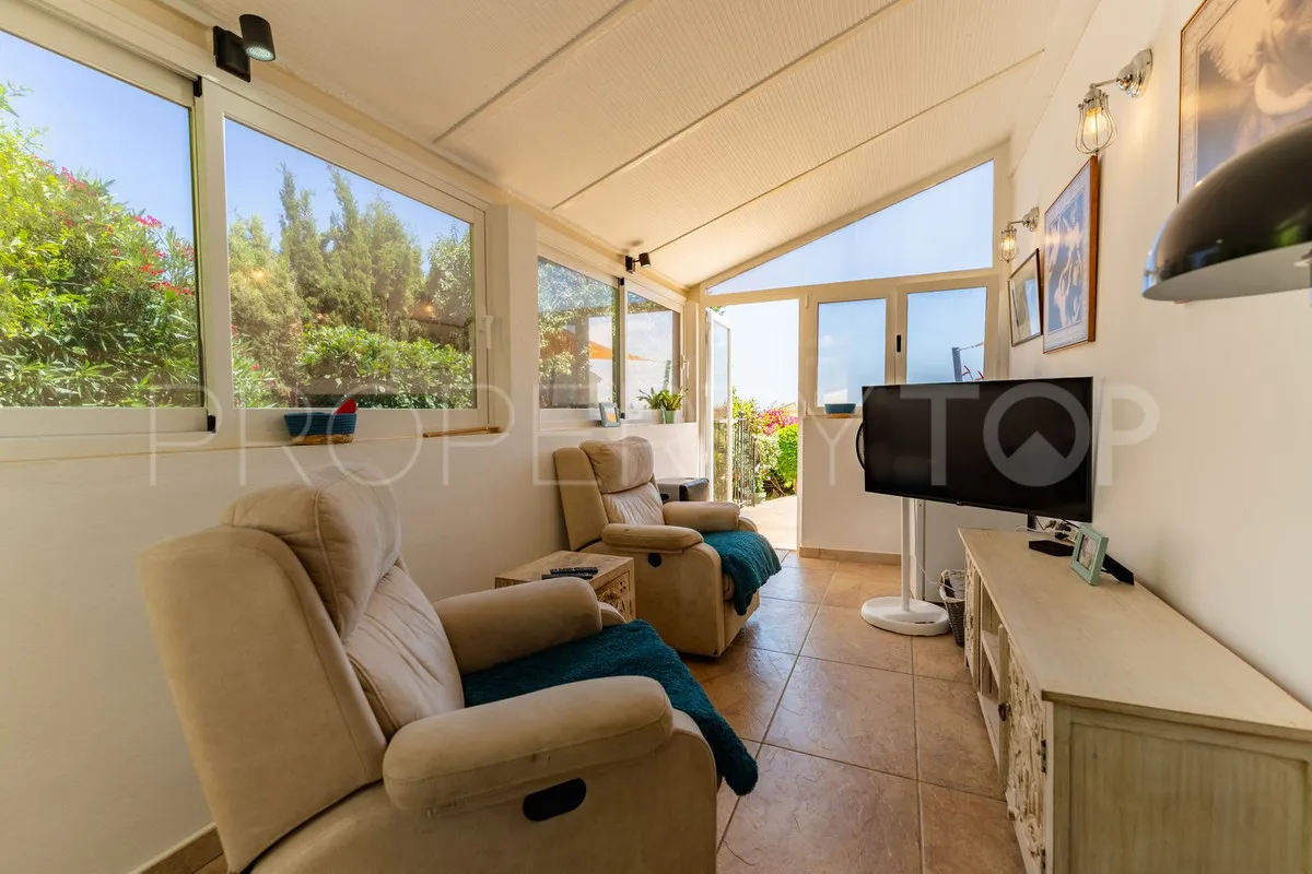 Villa a la venta en El Padron de 4 dormitorios