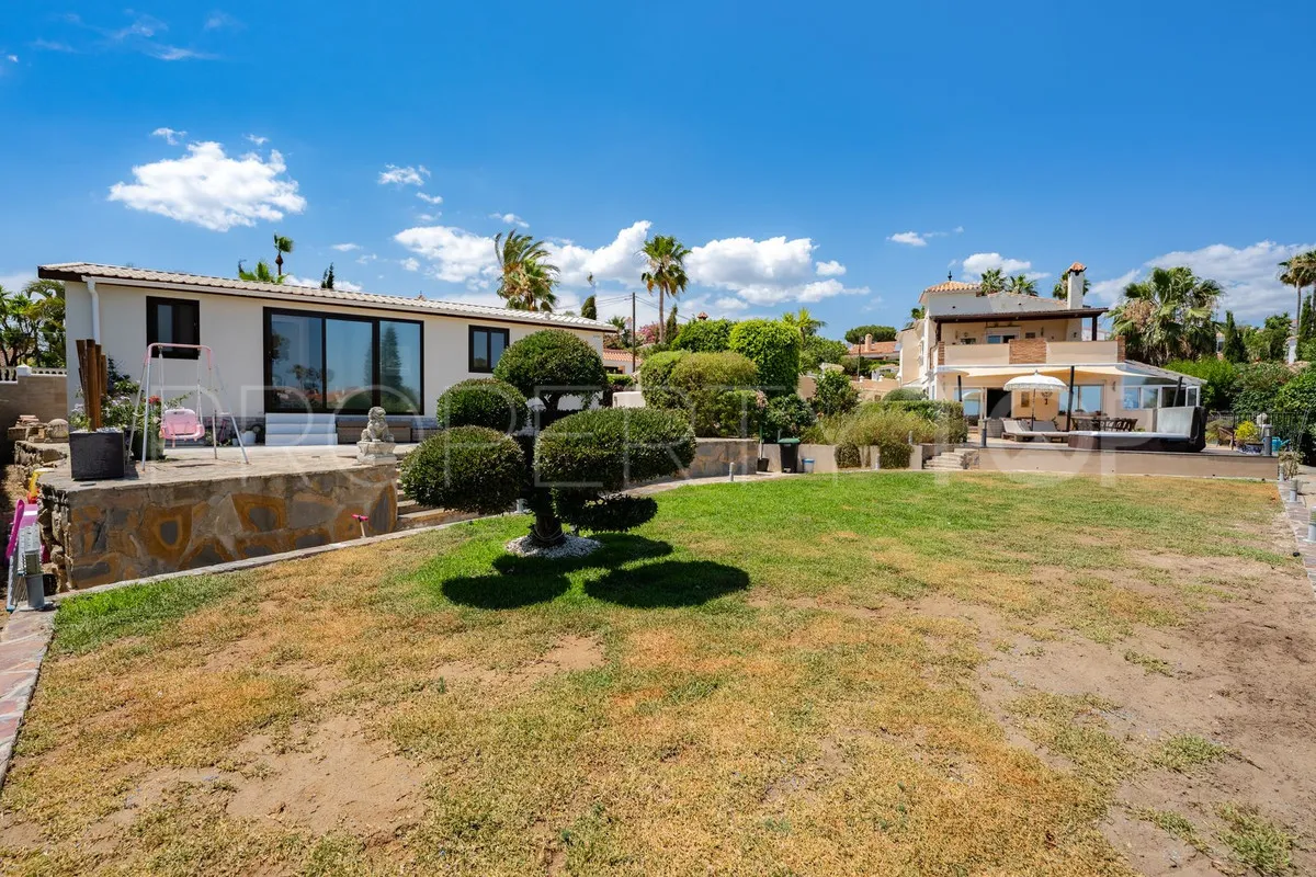 Villa a la venta en El Padron de 4 dormitorios