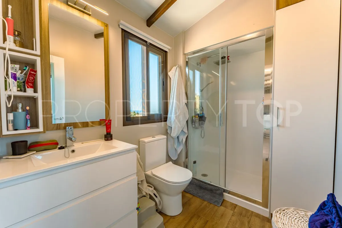 Villa a la venta en El Padron de 4 dormitorios