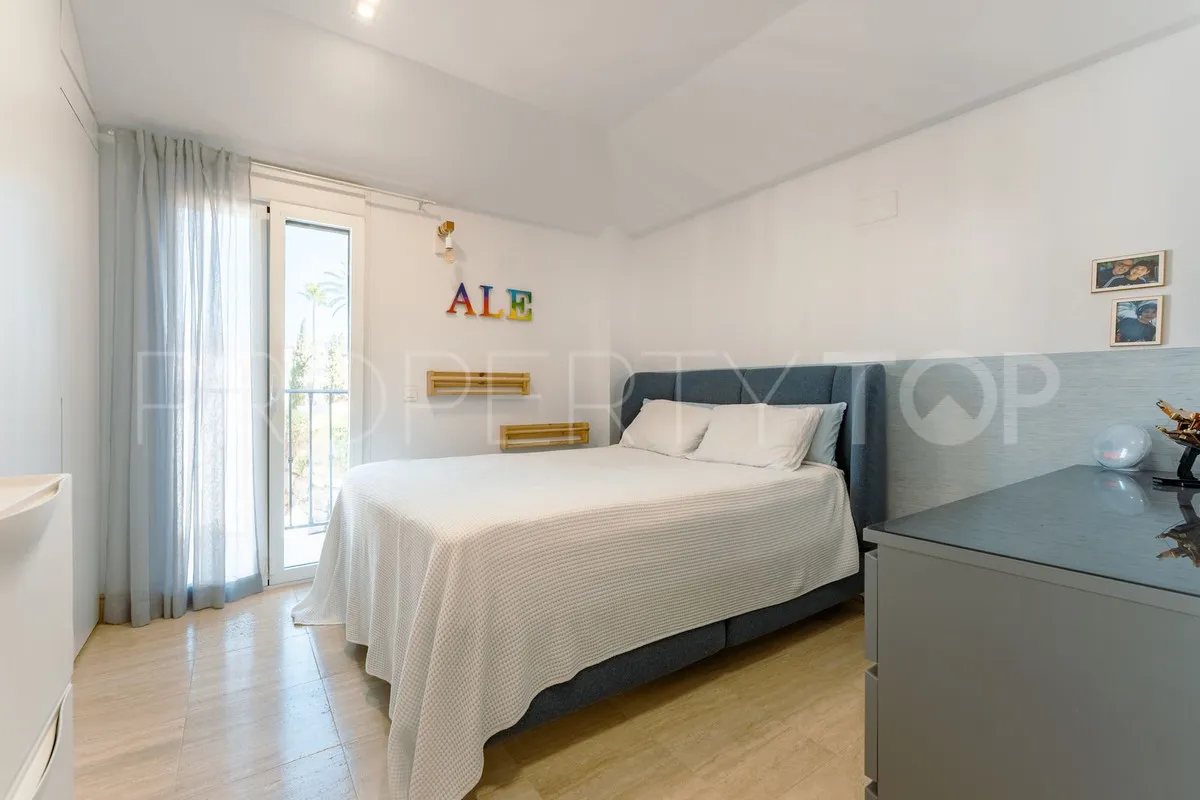 Villa with 4 bedrooms for sale in Selwo