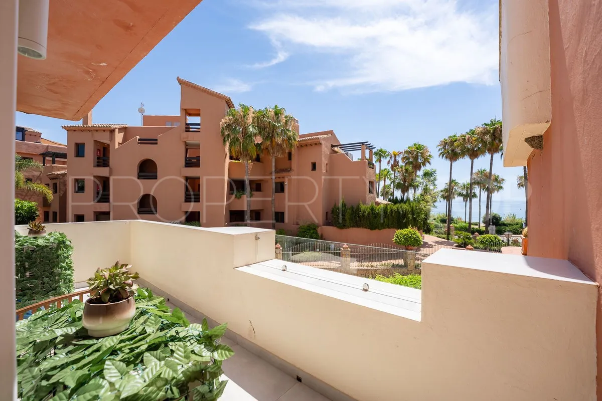 Adosado con 4 dormitorios en venta en New Golden Mile