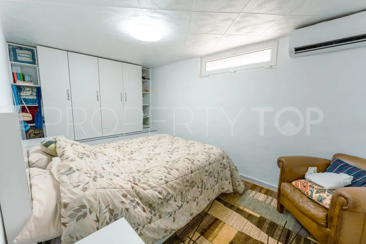 Adosado con 4 dormitorios en venta en New Golden Mile