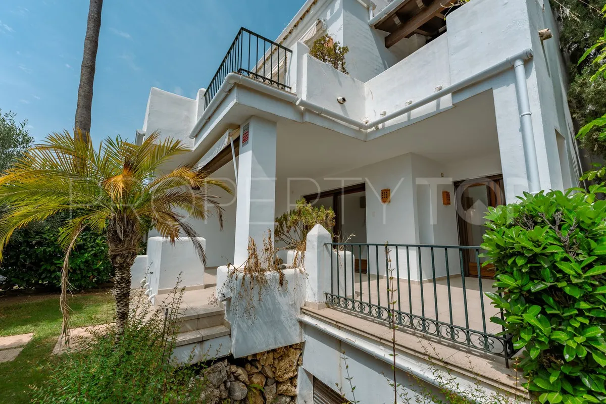 3 bedrooms El Paraiso town house for sale
