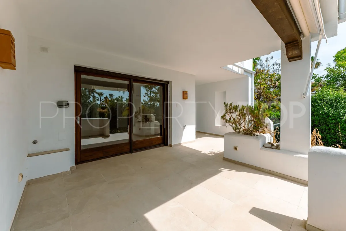 3 bedrooms El Paraiso town house for sale