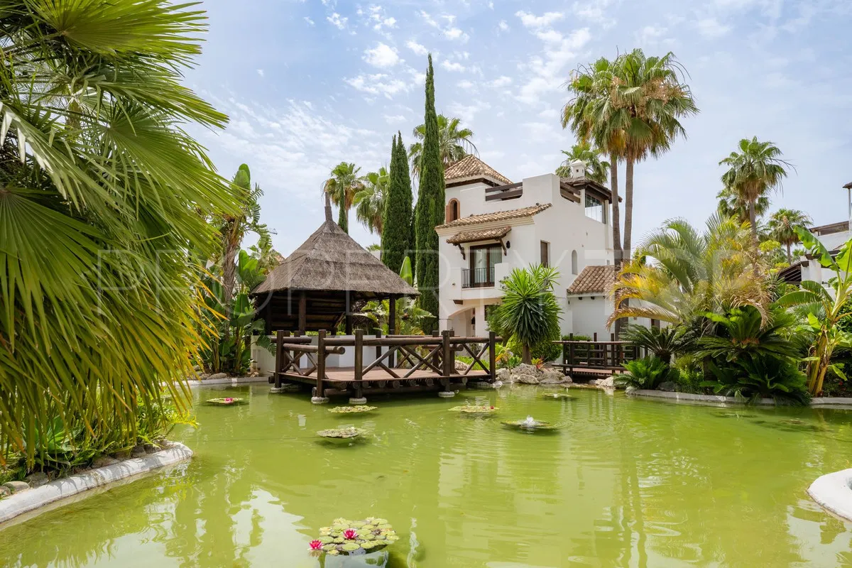 3 bedrooms El Paraiso town house for sale