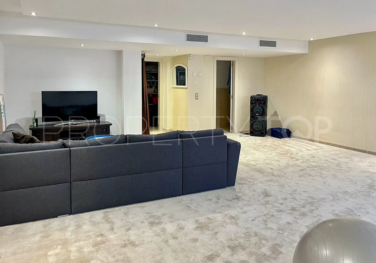 3 bedrooms El Paraiso town house for sale