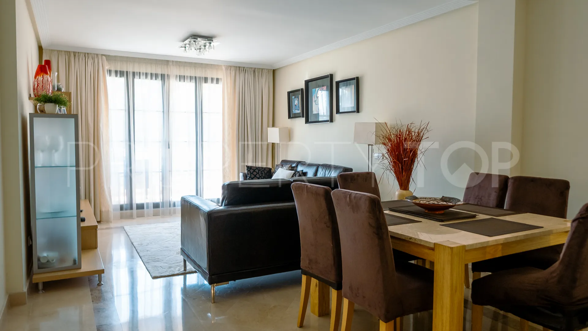Comprar apartamento en Los Arqueros con 3 dormitorios