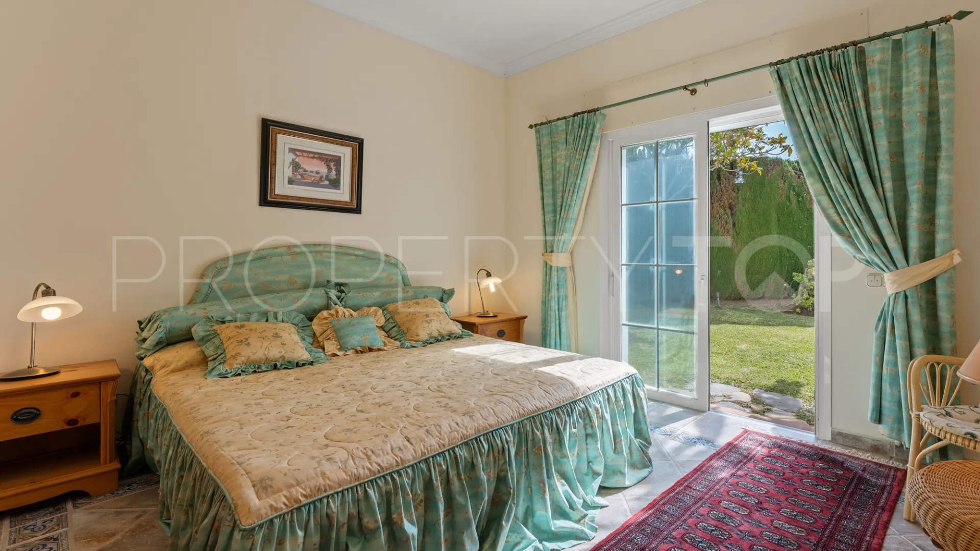 House for sale in Elviria