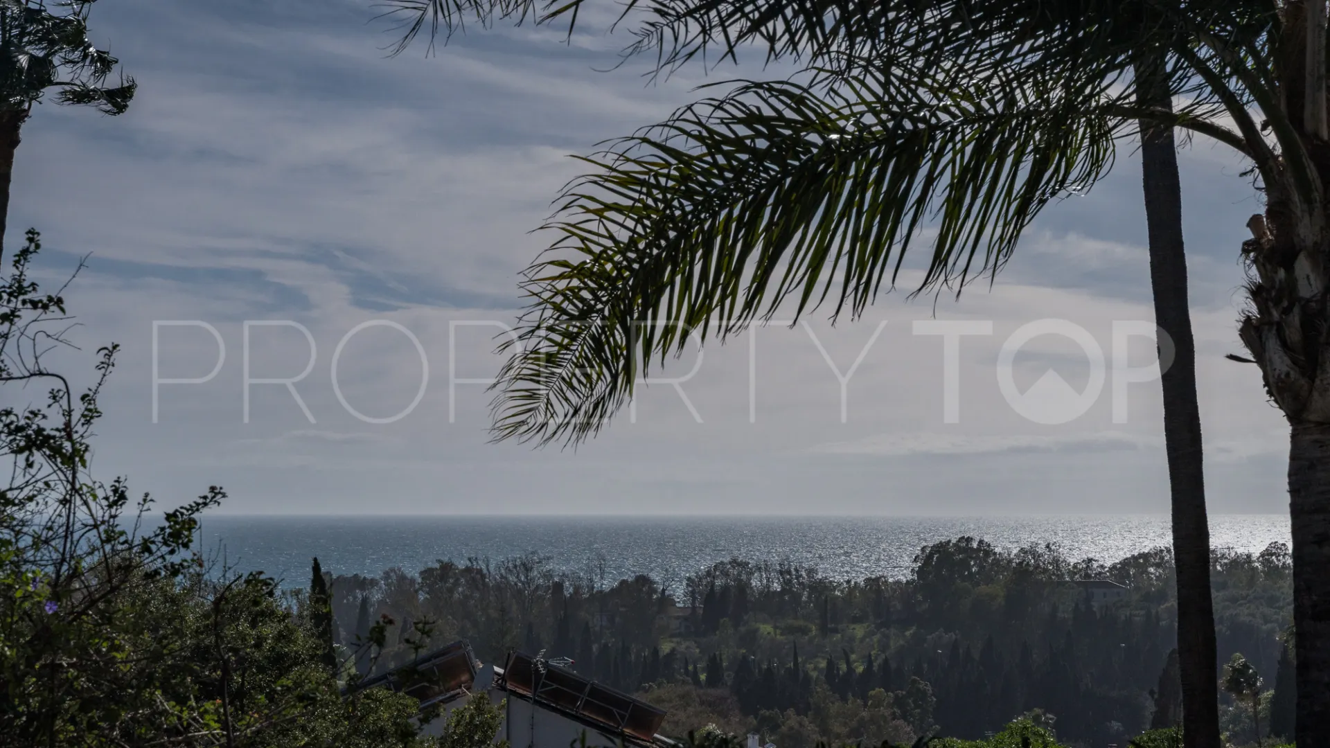 House for sale in Elviria