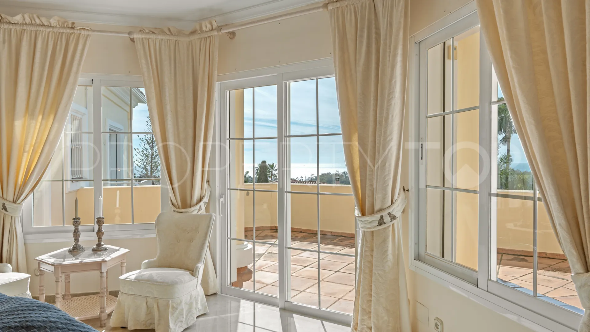 House for sale in Elviria