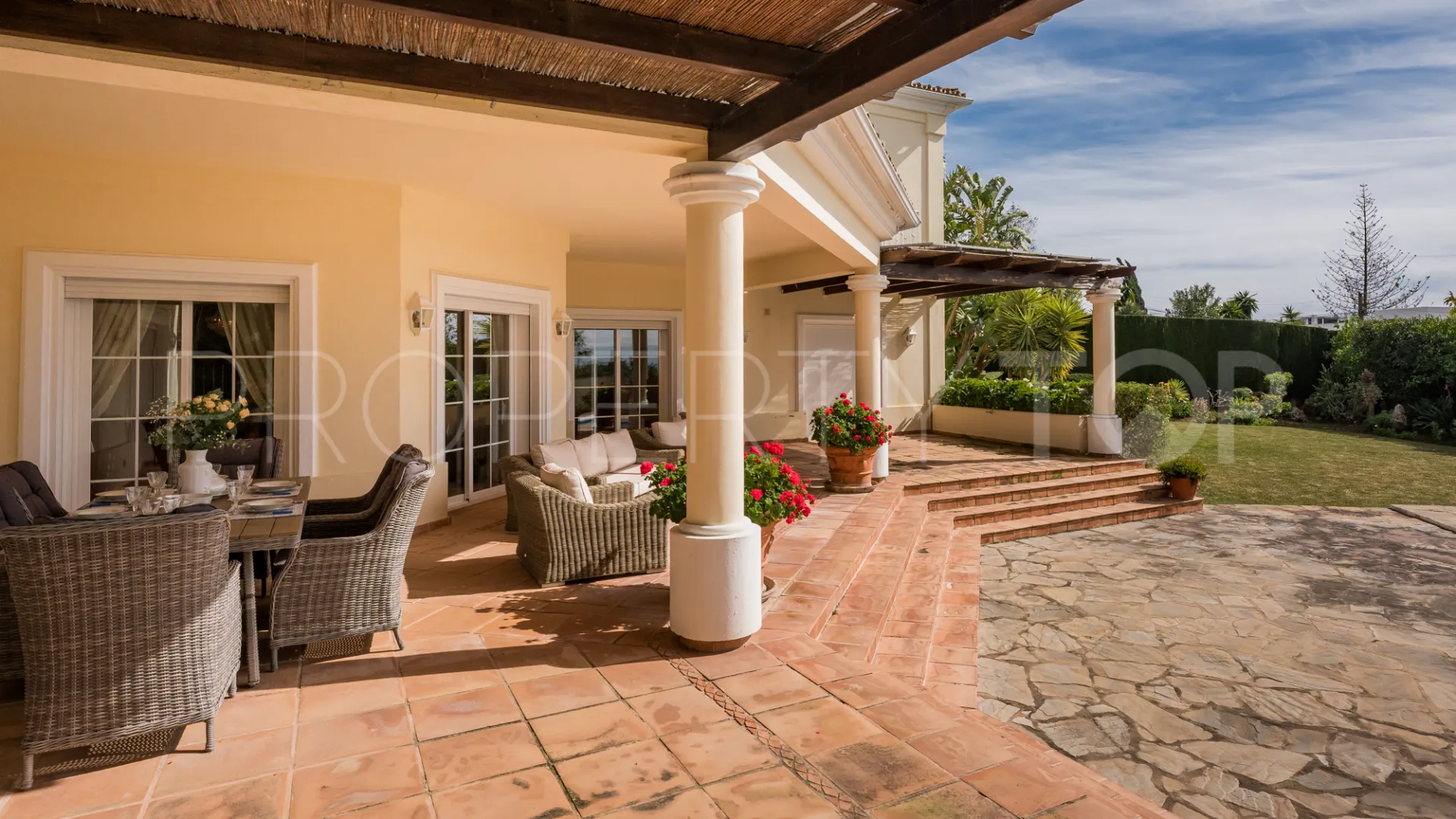 House for sale in Elviria